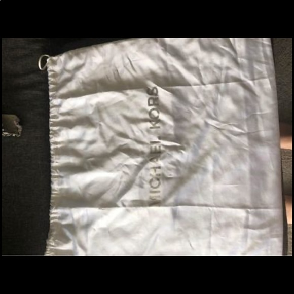 🦋Michael Kors Selma Quilted Leather Satchel Tote - Picture 10 of 10